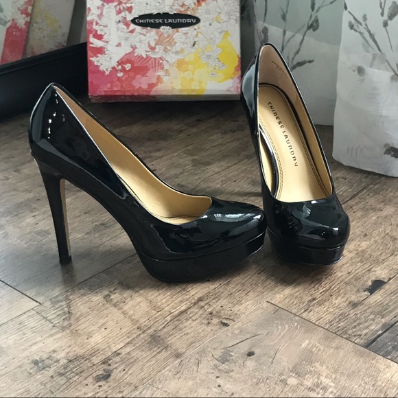 Black Patent Heels - Picture 3 of 15